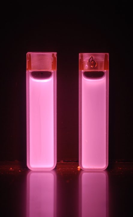 Vials of pink-emitting nanocrystals